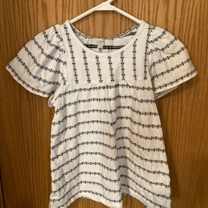 LOFT Short Sleeve Top with Black and White Pattern